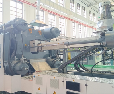 赢泰(tai)T-WIN17500注塑機(ji)